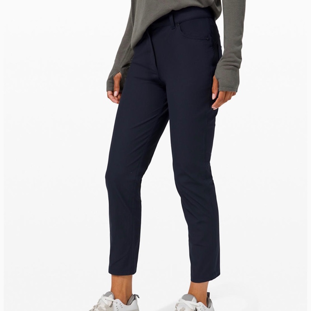 Lululemon City Sleek 5 pocket pant 7/8 True Navy